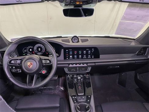 Used 2025 Porsche 911 Carrera image 21