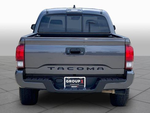 Used 2022 Toyota Tacoma SR w/ SR Convenience Package RWD image 5