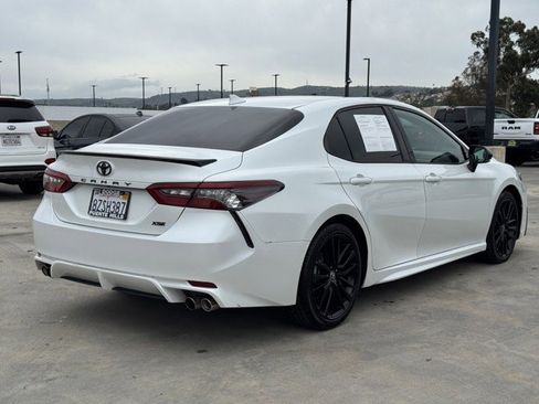 Used 2022 Toyota Camry XSE image 6