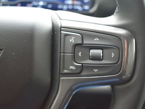 Used 2025 Chevrolet Silverado 2500 ZR2 w/ Technology Package AWD/4WD image 26