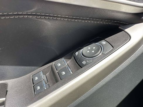 Used 2023 Ford Explorer XLT w/ Equipment Group 202A AWD/4WD image 33