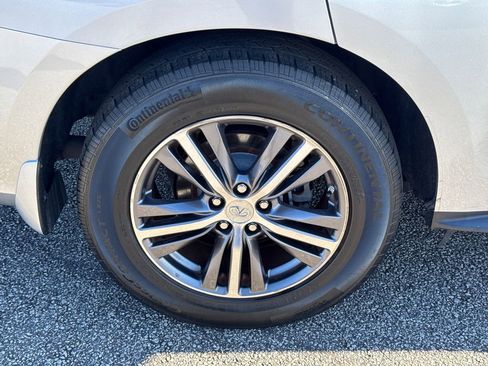 Used 2019 INFINITI QX60 Luxe w/ Essential Package image 17