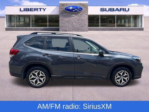 Used 2021 Subaru Forester Premium AWD/4WD image 7