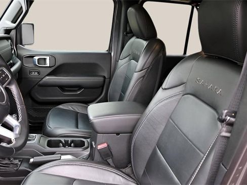 Used 2021 Jeep Wrangler Unlimited Sahara w/ Safety Group image 11