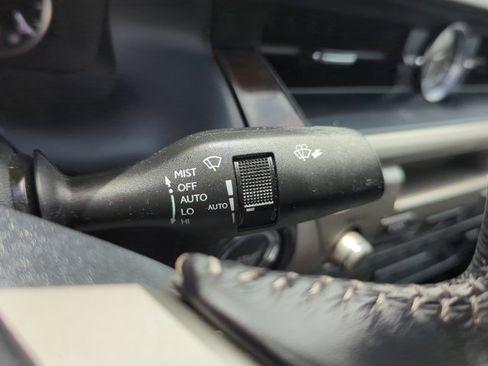 Used 2016 Lexus ES 350 w/ Premium Package w/Wood Trim FWD image 19