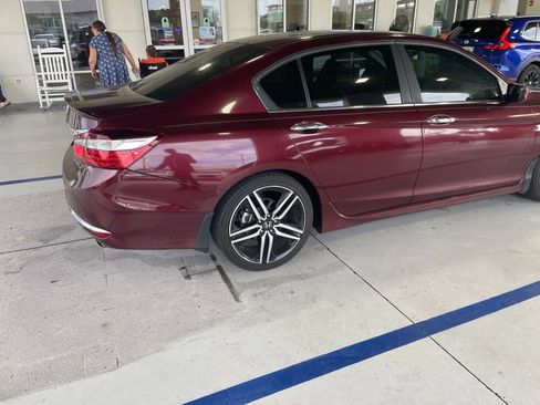 Used 2016 Honda Accord Sport image 4