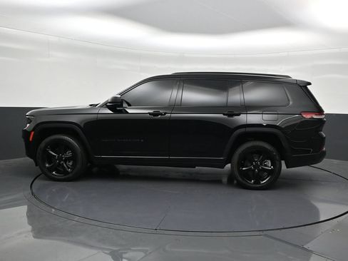 Used 2025 Jeep Grand Cherokee L Limited w/ Luxury Tech Group II RWD image 2
