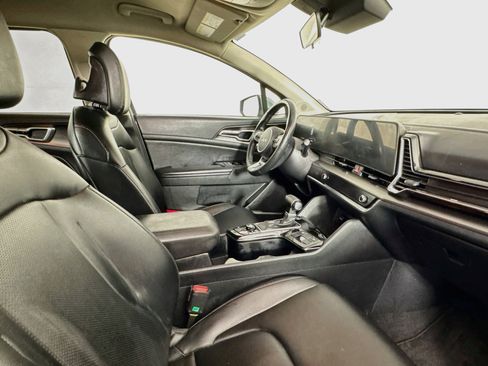 Used 2024 Kia Sportage EX FWD image 27