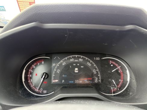 Used 2023 Toyota RAV4 LE image 14