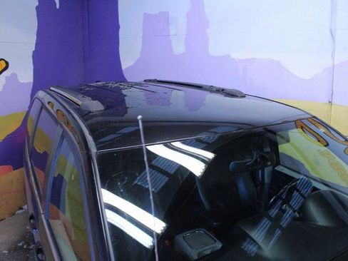 Used 2018 Dodge Grand Caravan SXT image 5