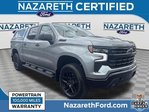 Used 2025 Chevrolet Silverado 1500 LT Trail Boss w/ Dark Appearance Package AWD/4WD image 1