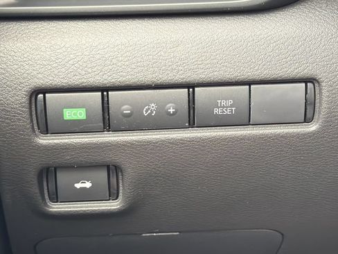 Used 2025 Nissan Sentra S FWD image 22