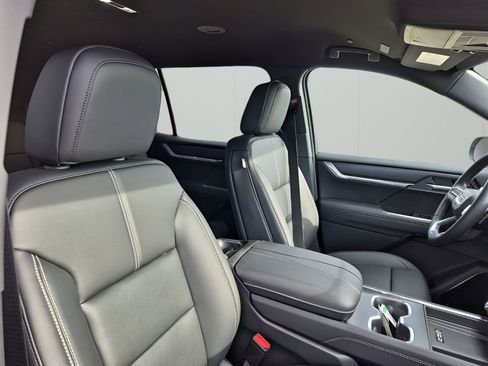 New 2026 GMC Acadia Elevation w/ Black Edition FWD image 17