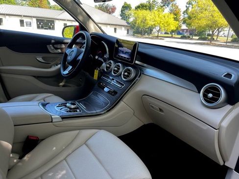 Used 2018 Mercedes-Benz GLC 300 image 28