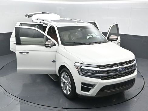 Used 2023 Ford Expedition King Ranch image 25