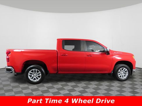 Used 2022 Chevrolet Silverado 1500 LT AWD/4WD image 2