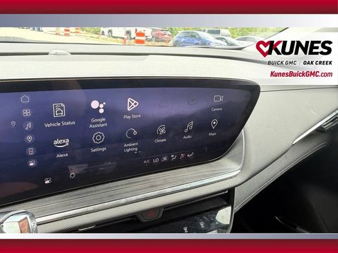Used 2024 Buick Envision Preferred AWD/4WD image 23