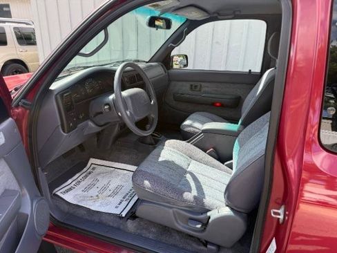 Used 1999 Toyota Tacoma 4x4 Xtracab V6 image 16