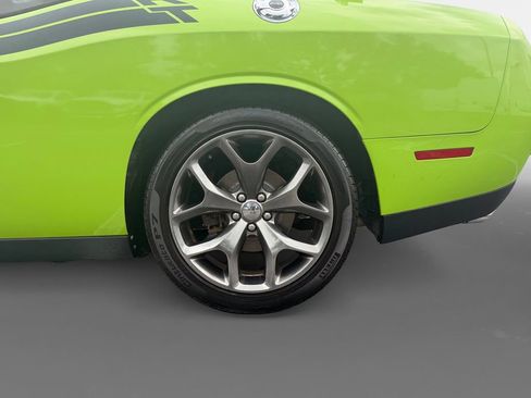 Used 2015 Dodge Challenger R/T w/ Quick Order Package 22B R/T RWD image 8