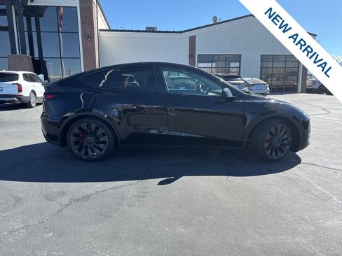 Used 2024 Tesla Model Y Performance AWD/4WD image 8