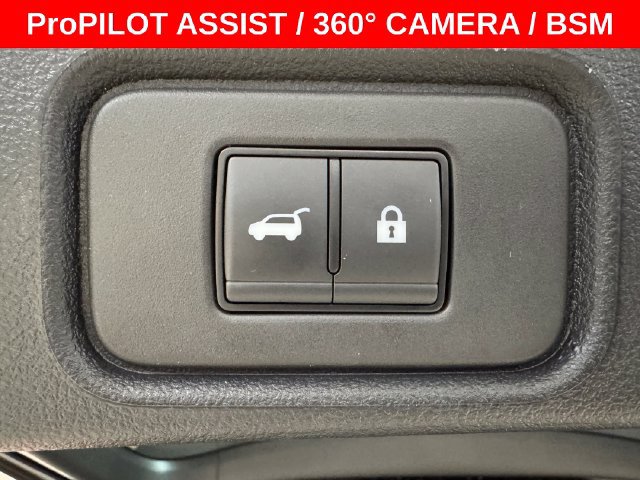 Used 2025 Nissan Pathfinder SL w/ Cargo Package FWD image 24