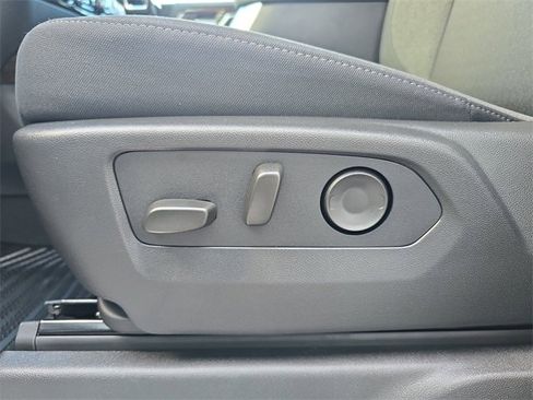 New 2026 GMC Sierra 1500 Elevation image 19