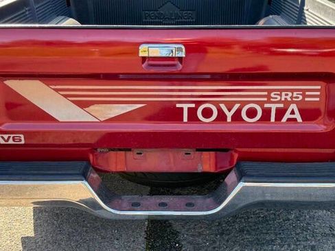 Used 1989 Toyota Pickup SR5 image 16