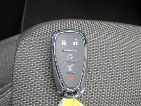 Used 2023 Chevrolet Traverse LT image 27