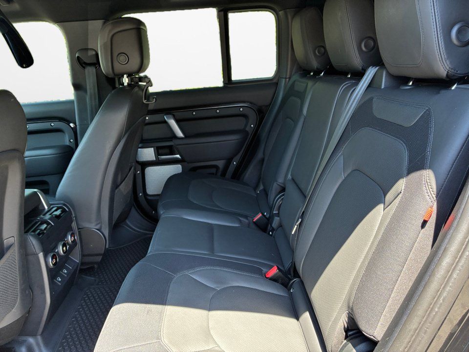 Certified 2024 Land Rover Defender 130 Outbound AWD/4WD image 13