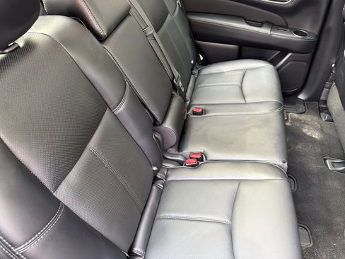 Used 2020 Nissan Pathfinder Platinum w/ Cargo Package AWD/4WD image 35