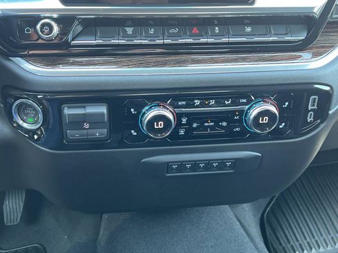 New 2025 GMC Sierra 2500 SLE w/ SLE Convenience Package image 23