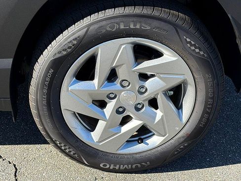 New 2026 Hyundai Kona SE image 6