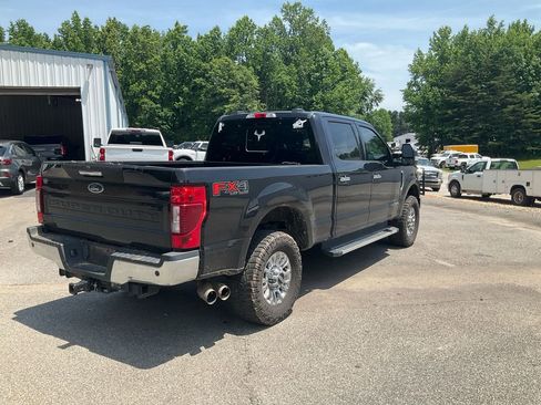 Used 2022 Ford F250 XLT w/ XLT Premium Package AWD/4WD image 5