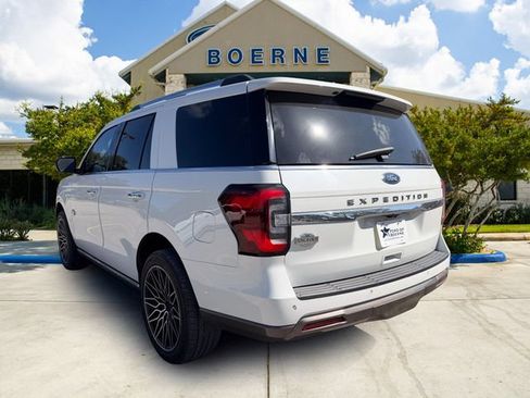 Used 2024 Ford Expedition King Ranch RWD image 3