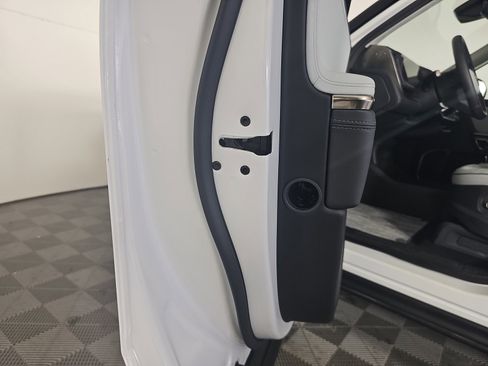 Used 2022 Rivian R1T Adventure image 31