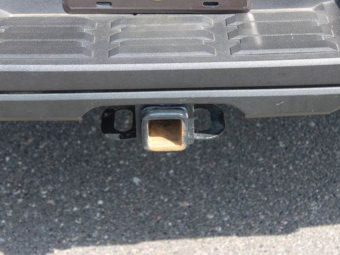 Used 2023 Toyota Tundra SR5 w/ SR5 Convenience Package AWD/4WD image 14