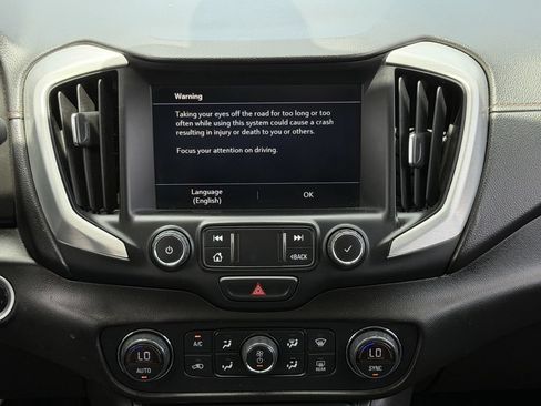 Used 2019 GMC Terrain SLE w/ Driver Convenience Package FWD image 17