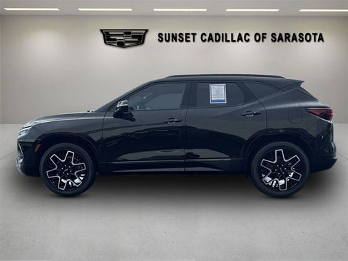 Used 2023 Chevrolet Blazer RS w/ Driver Confidence II Package FWD image 7