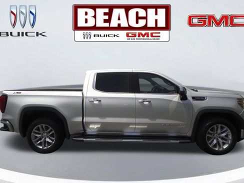 Used 2022 GMC Sierra 1500 SLT w/ SLT Premium Plus Package AWD/4WD image 2