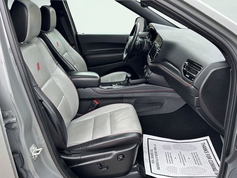Used 2024 Dodge Durango GT AWD/4WD image 3