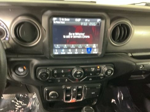 Used 2021 Jeep Gladiator Sport AWD/4WD image 20