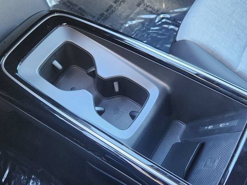 New 2026 Volkswagen ID.4 Pro AWD/4WD image 18
