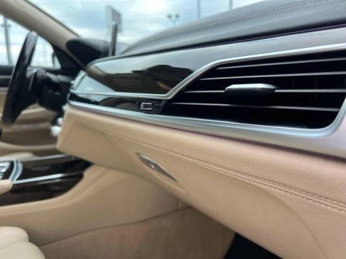 Used 2016 BMW 740i image 45