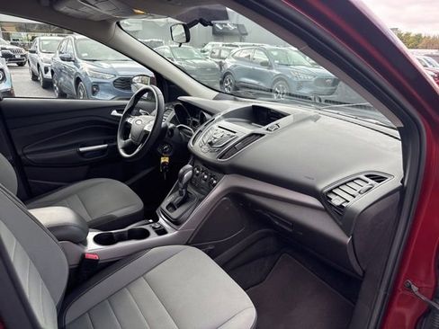 Used 2016 Ford Escape SE image 10