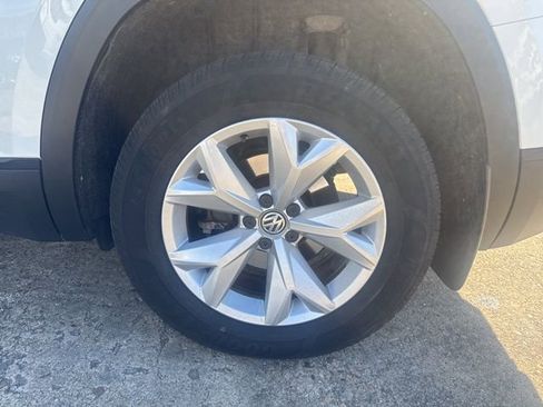 Used 2019 Volkswagen Atlas SE w/ Towing Package image 32