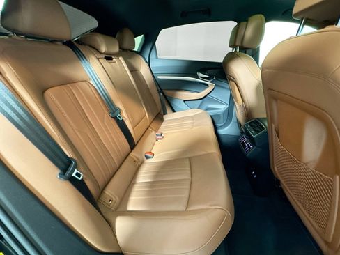 Used 2022 Audi e-tron Premium image 25