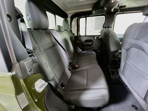 Used 2023 Jeep Gladiator Sport image 26