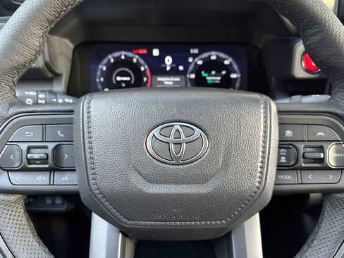 Certified 2025 Toyota Tacoma TRD Pro image 29