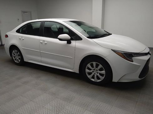 Used 2024 Toyota Corolla LE image 11