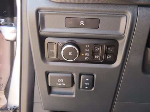 Used 2025 Ford F150 Platinum w/ Equipment Group 702A High AWD/4WD image 26